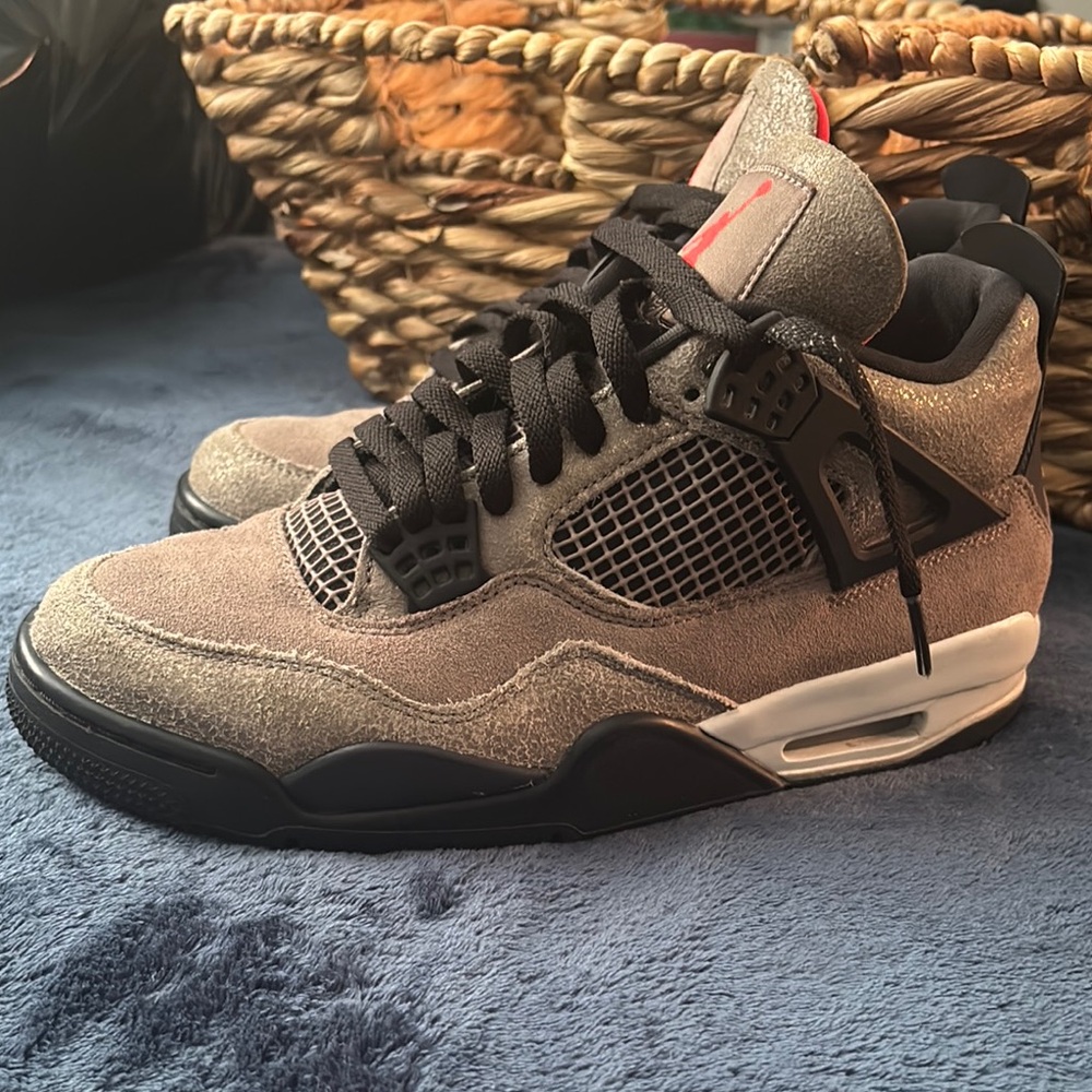 Jordan Men's Sneakers - Black and Gray